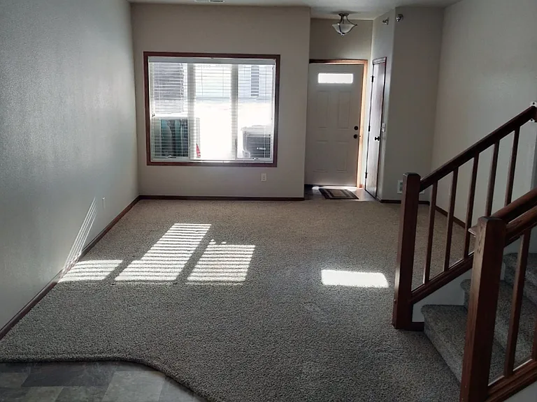 1511 Sharloh Loop E — Photo 6