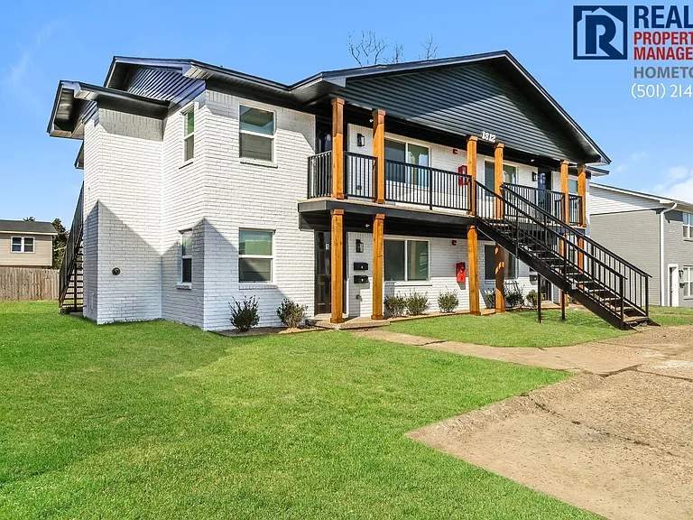 1812 Sanford Dr #2 — Photo 3