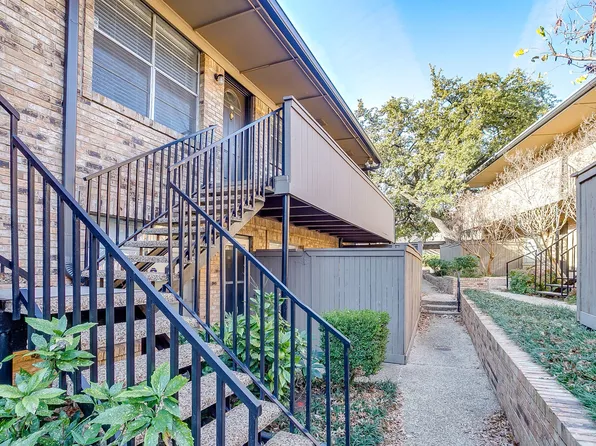 7929 Royal Ln APT 206, Dallas, TX 75230