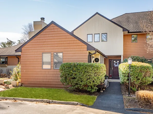 4 Kensington Park #4, Bloomfield, CT 06002