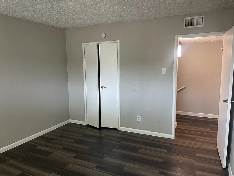 Avaya Garland Apartments — Photo 24