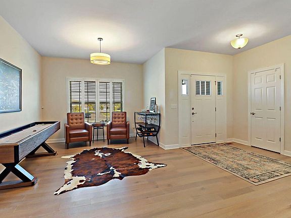 5th image of 520 North Stone Ridge DRIVE