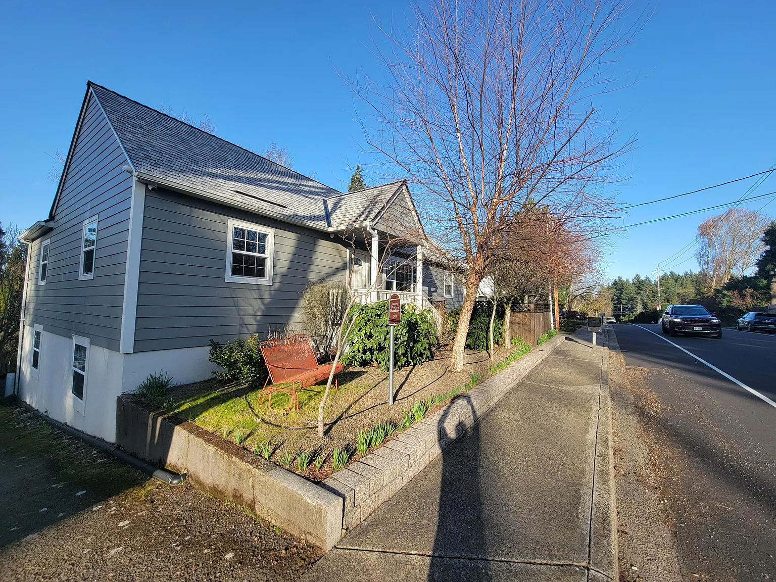 2 bed, 1290 sqft, $1,990 — Photo 2