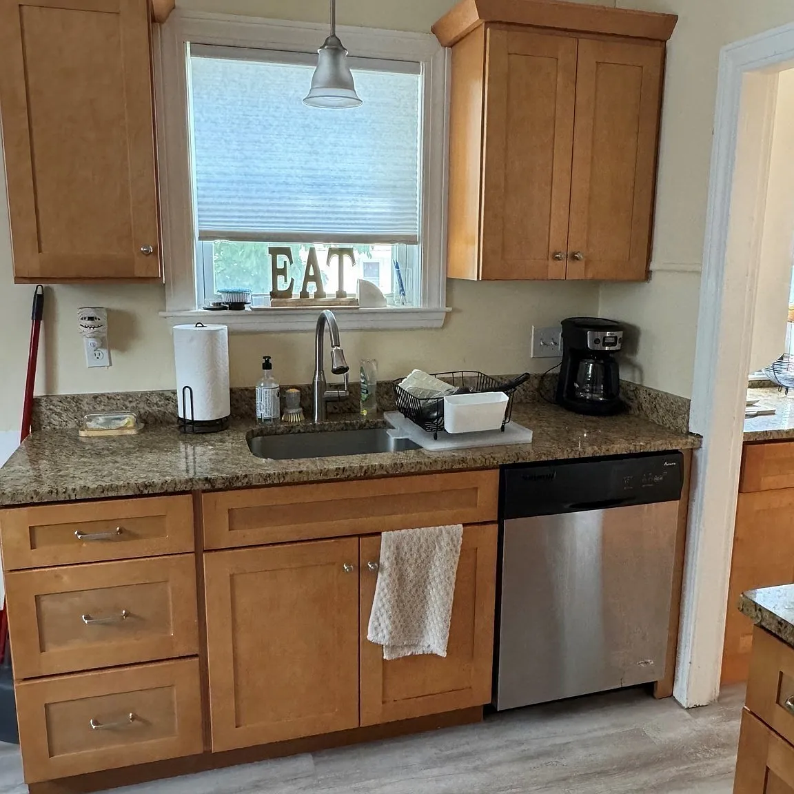 2 bed, 1.0 bath, 1250 sqft, $2,700 — Photo 3
