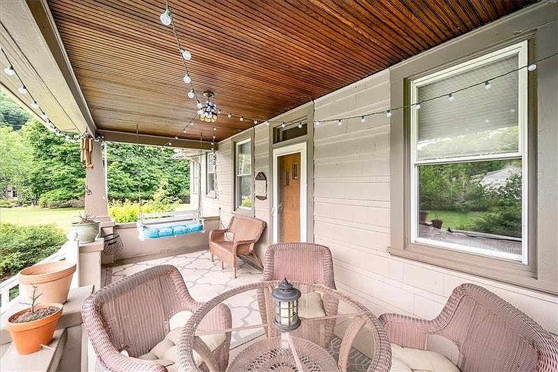 4056 Mount Royal Blvd, Allison Park, PA 15101 Zillow