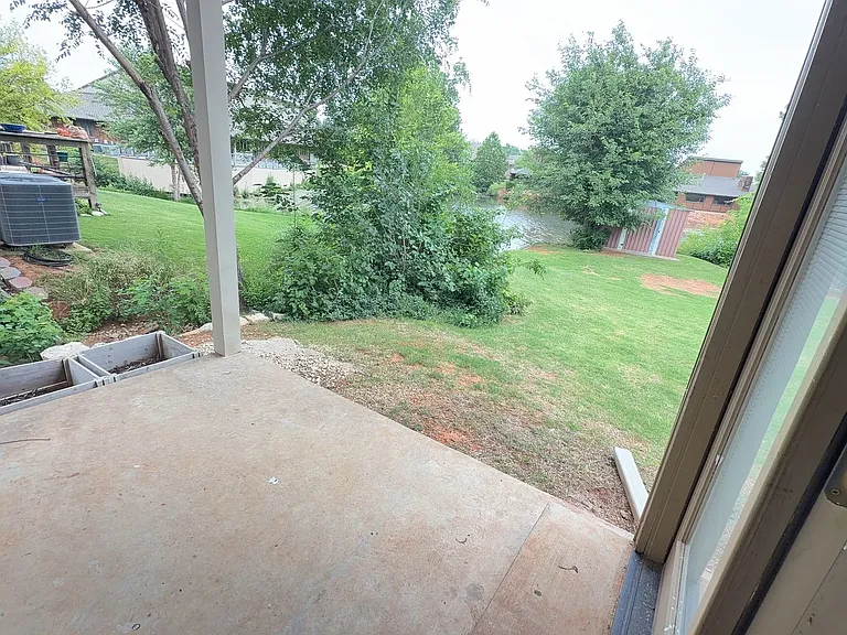 10100 Shadowview Dr — Photo 12