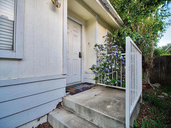 3rd image of 256 Pomo St