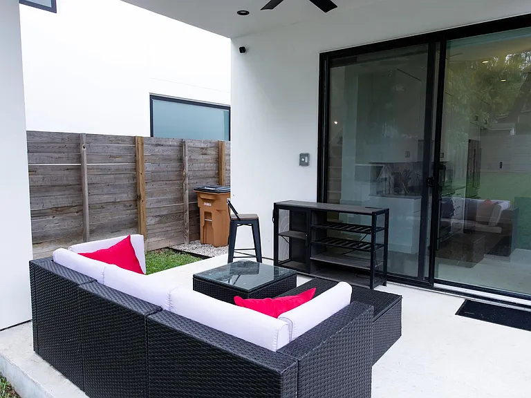 507 S Park Dr #2 — Photo 32