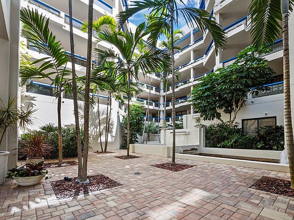 2nd image of 2110 Harbourside Dr Unit 512