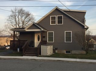 24 Delaware St, Port Jervis, NY 12771