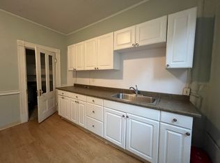 341 Cambridge St #3B, Cambridge, MA 02141