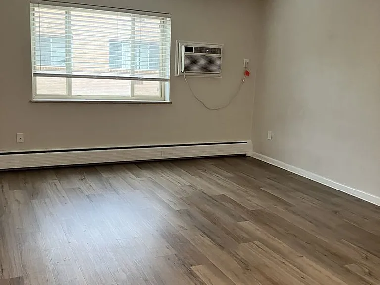 1116 W Lilley Ave — Photo 20