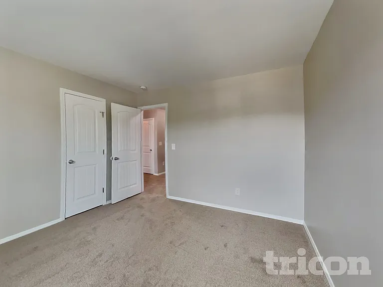 514 Kerriann Ln — Photo 17