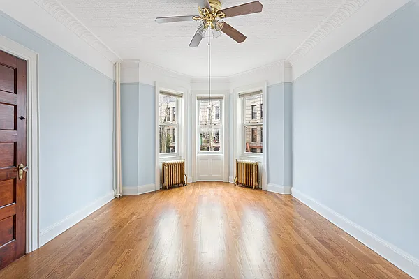 Rented by Compass | media 6