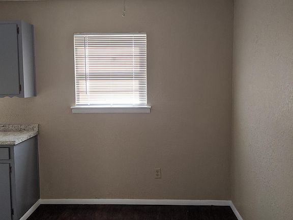 4th image of 4908 NW Lindy Ave