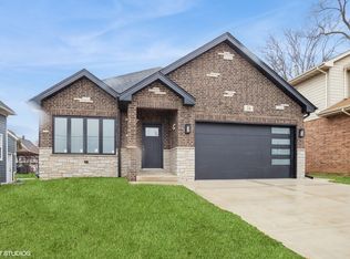 34 N Elm St, Hillside, IL 60162