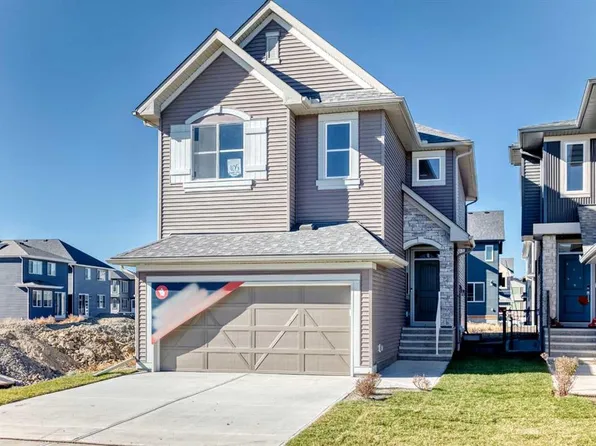105 E Corner Glen Grn NE, Calgary, AB T3N 2P7