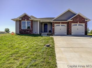 2820 Castlerock Rdg, Springfield, IL 62711
