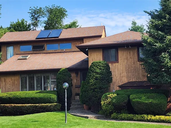 65 Elmtree Lane, Jericho, NY 11753
