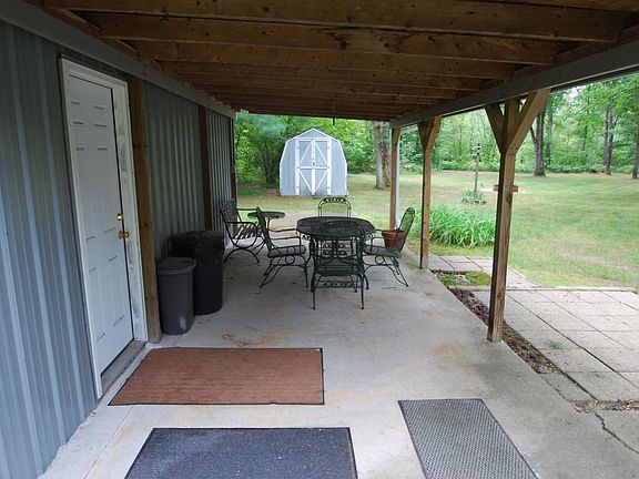 5th image of 2226 Silver Lake Rd