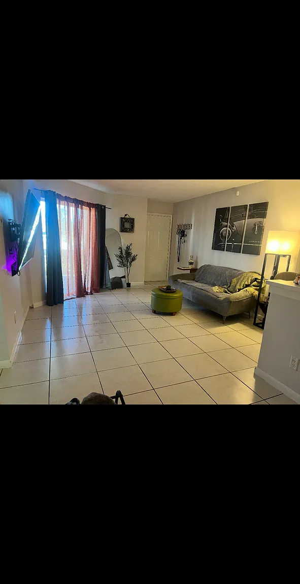 1 bed, 1.0 bath, 637 sqft, $1,650 — Photo 1