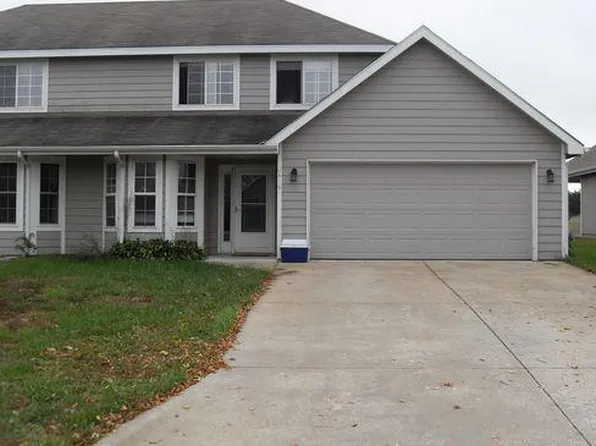 2419 E 27th Ter, Lawrence, KS 66046