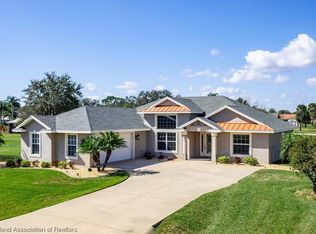 808 Spring Lake Blvd, Sebring, FL 33876