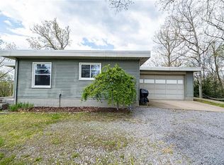 718 Big Knob Rd, Rochester, PA 15074