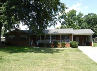 2706 Crestwood Dr, Burlington, NC 27215