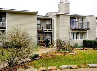 1901 Holleman Dr W APT 308, College Station, TX 77840