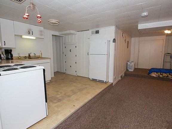 2nd image of 709 Guilford Ave