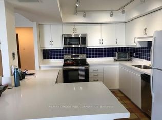 65 Harbour Sq #2403, Toronto, ON M5J 2L4