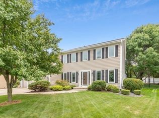 6049 Brandywine Dr, Johnston, IA 50131