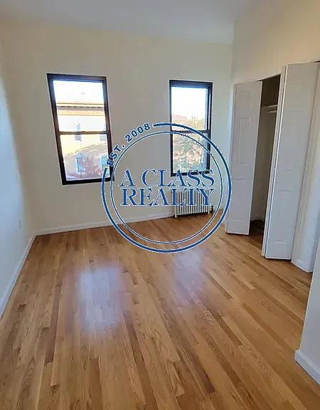 2802 Steinway St #3L — Photo 6