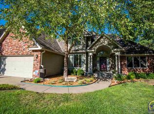 3825 SW Lincolnshire Rd, Topeka, KS 66610