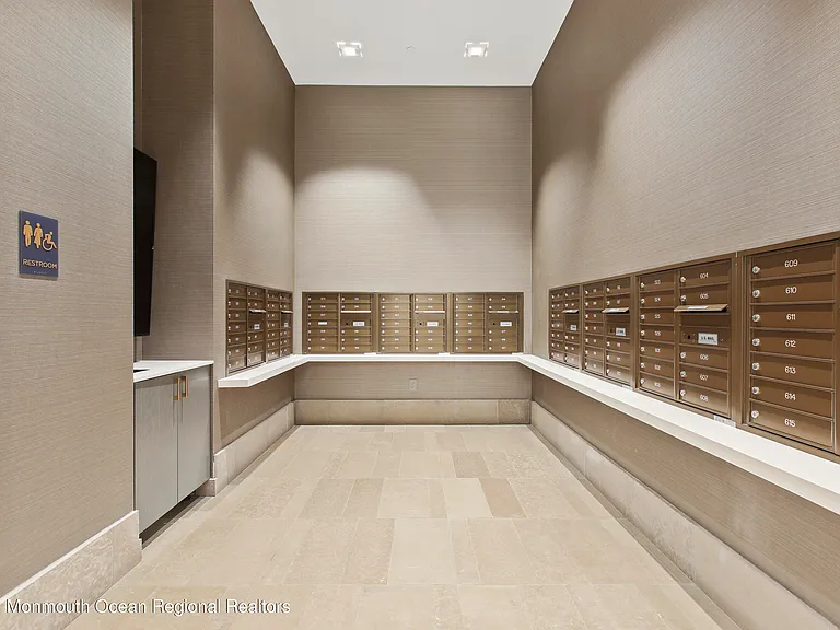 15 Morris Ave #309 — Photo 28