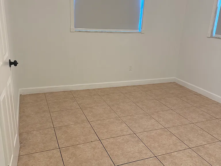 7181 SW 10th Ct — Photo 10