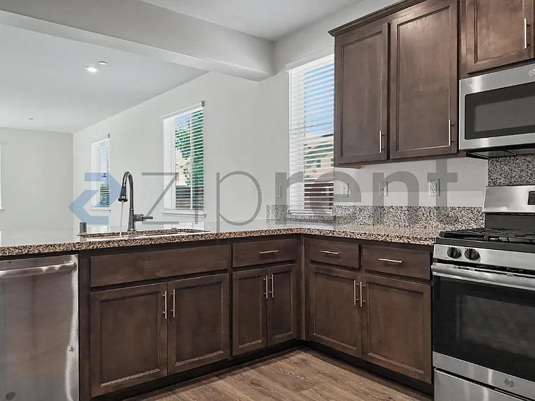 3401 Foothill Pine Ct — Photo 20
