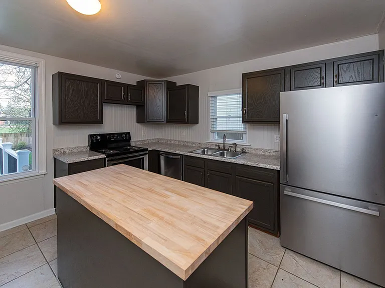 5403 Ravenna St — Photo 17