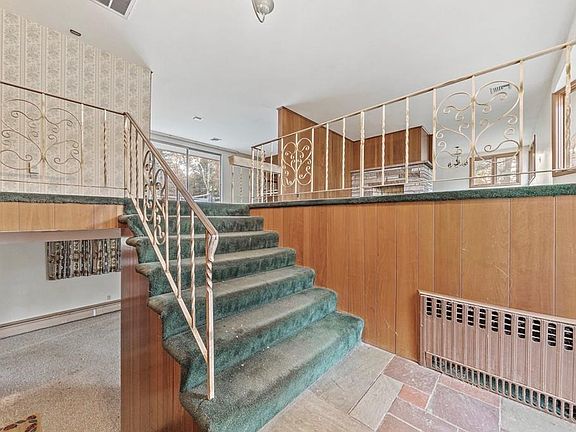 5th image of 56 James Rd