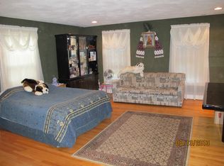 911 Smith St, Providence, RI 02908