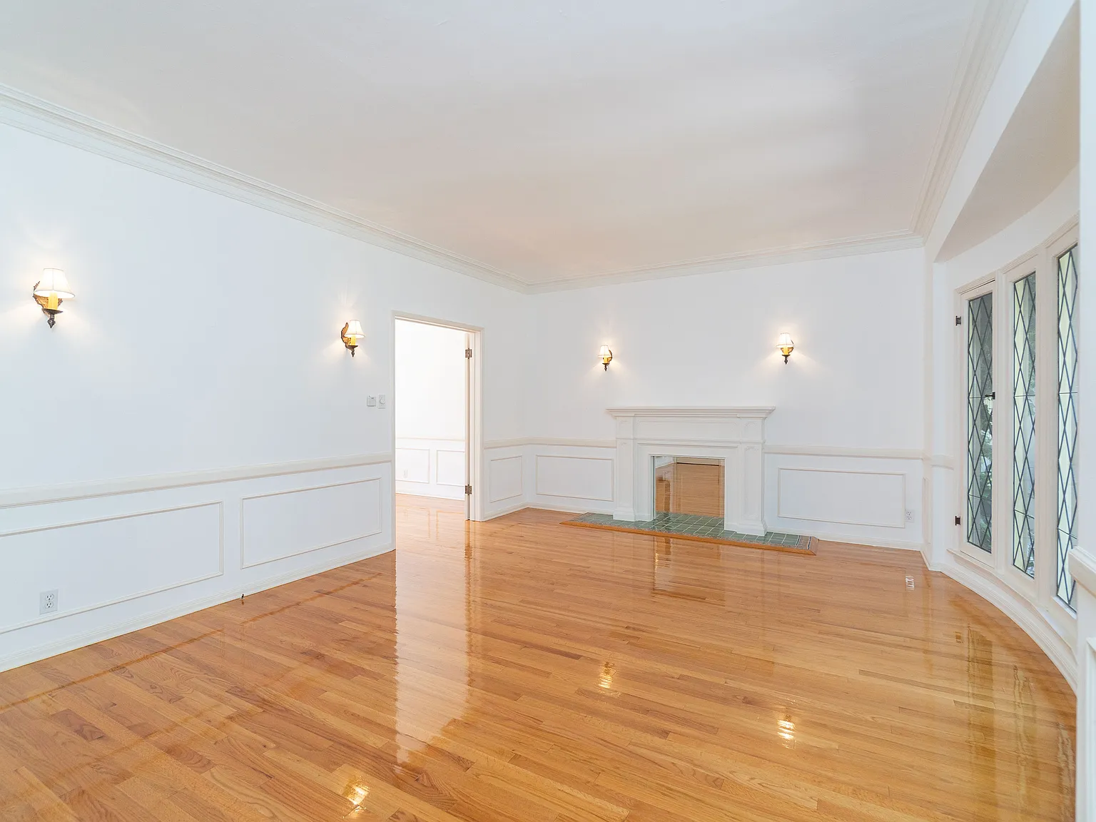 1 bed, 950 sqft, $3,395 — Photo 1