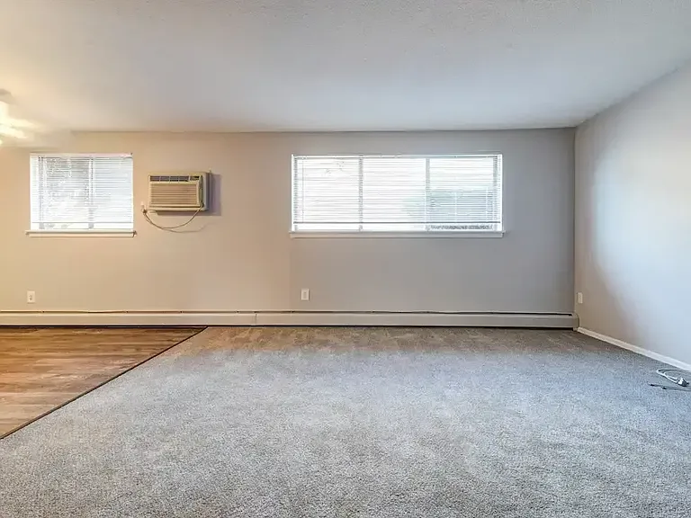 North Dohr Apartments — Photo 24