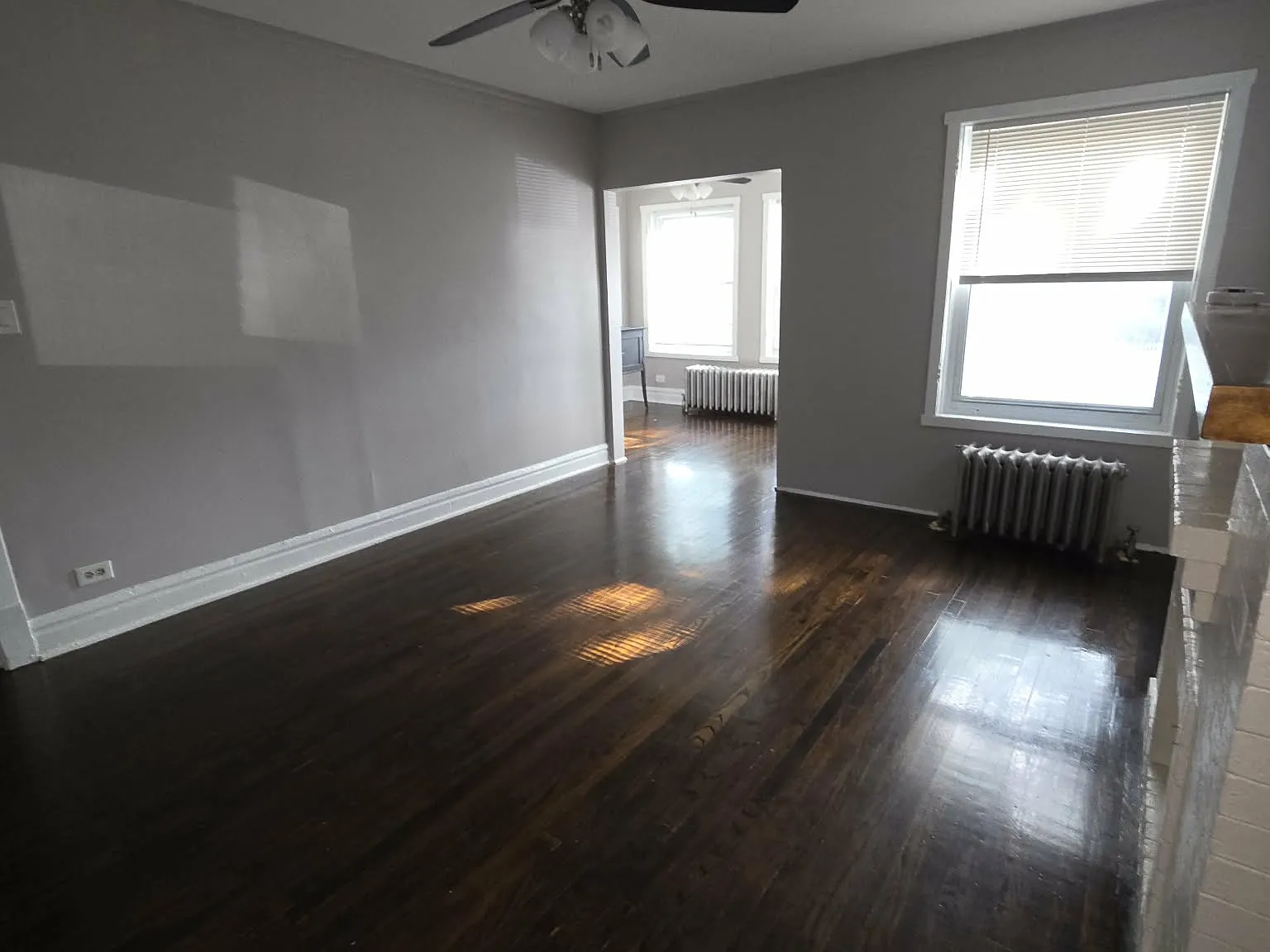 3 bed, 1200 sqft, $2,000 — Photo 2
