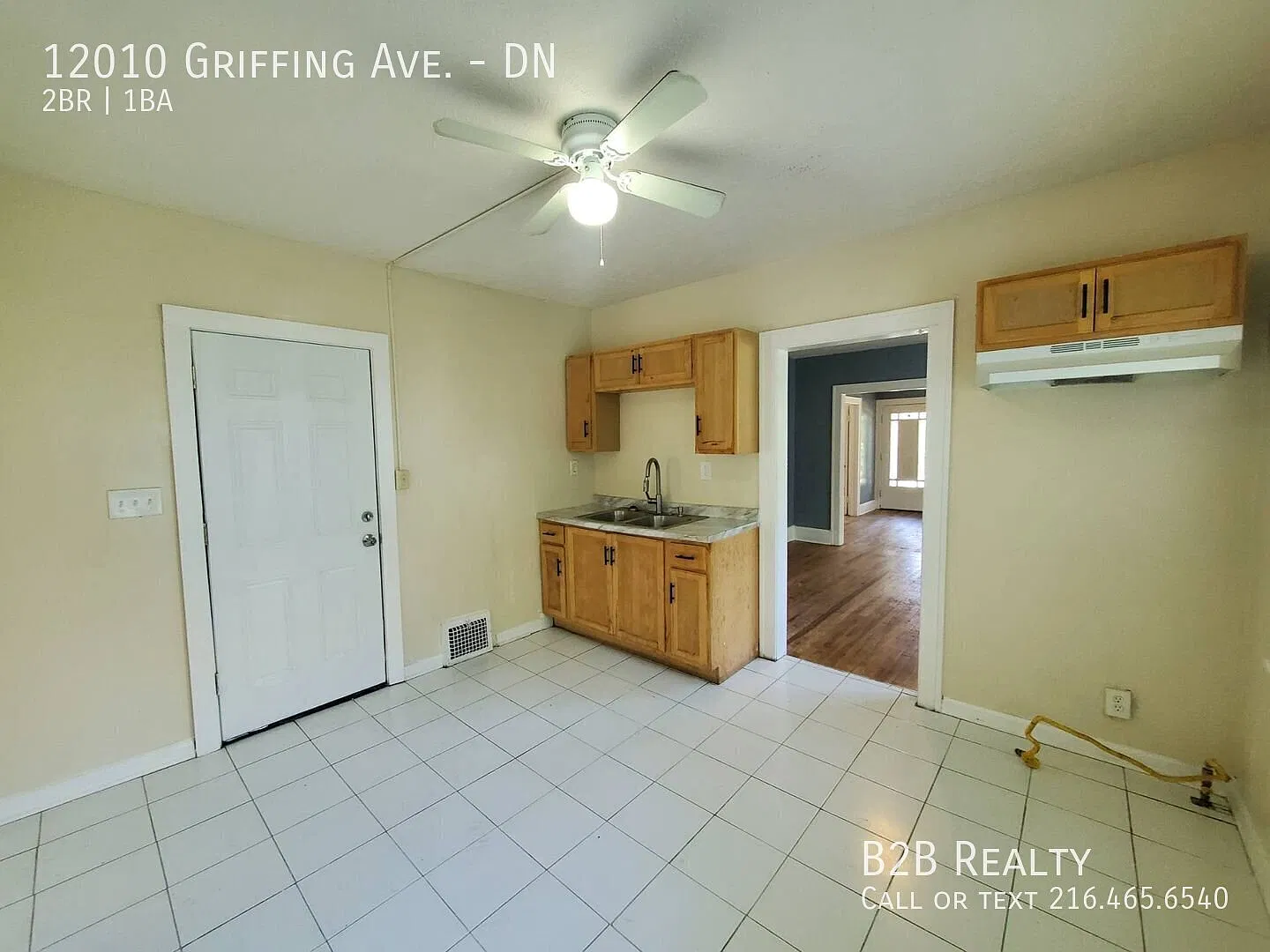 Charming 2-Bedroom Property in Prime Location — Photo 3