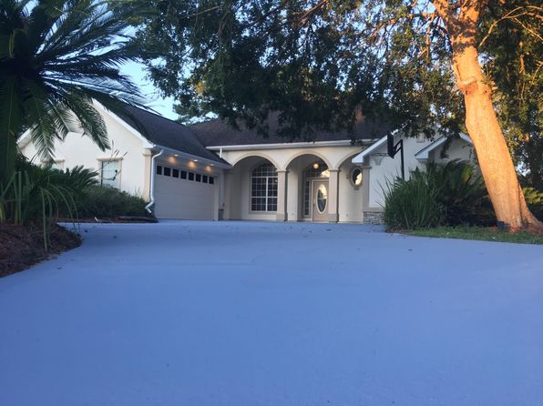 5712 English Turn Dr