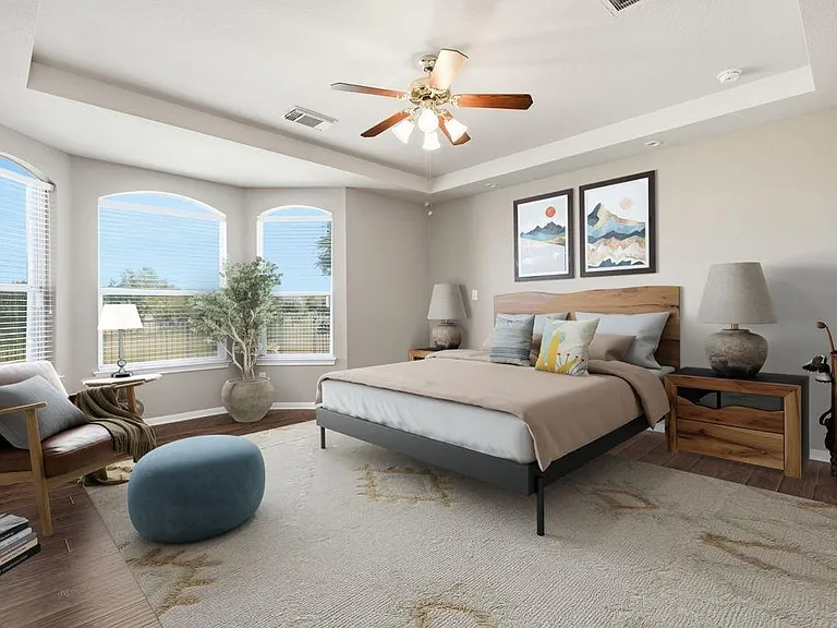 904 Winding Creek Pl — Photo 1