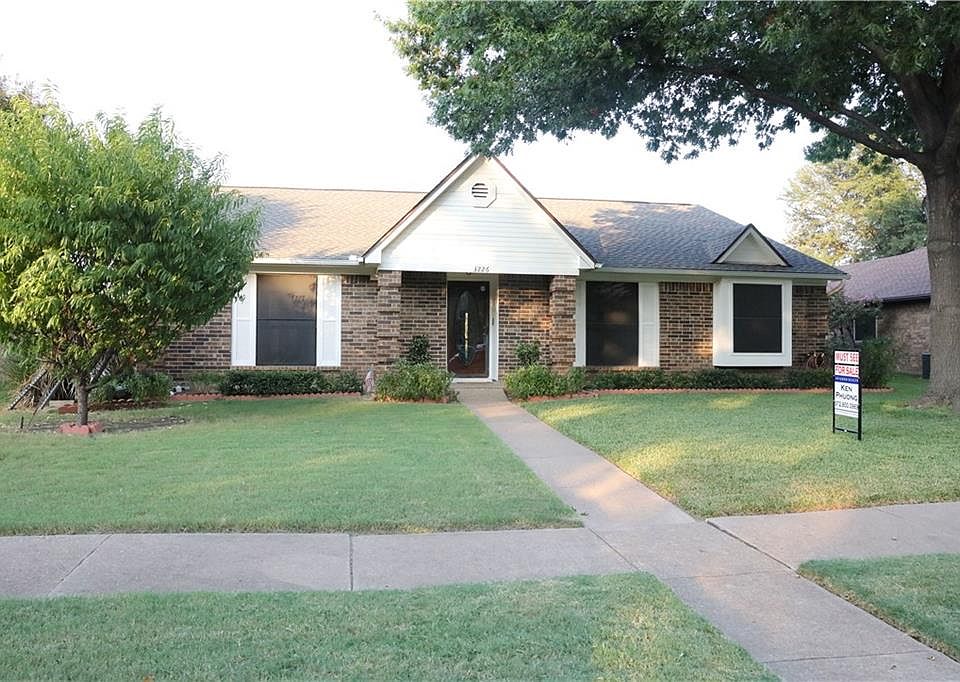 1st image of 3226 Kingswood Dr