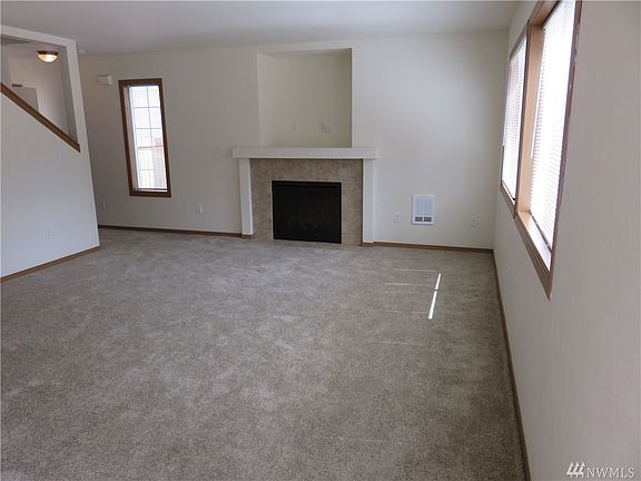 2nd image of 208 -210 174th St E