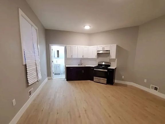 5th image of 618 S Orange Ave #1E